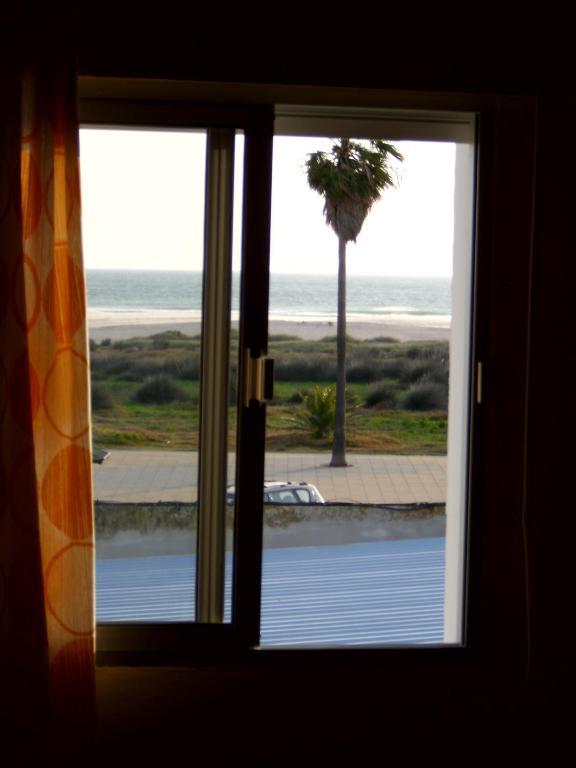 Hostal Sonrisa Del Mar Conil De La Frontera Quarto foto