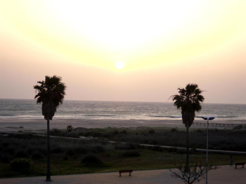 Hostal Sonrisa Del Mar Conil De La Frontera Quarto foto