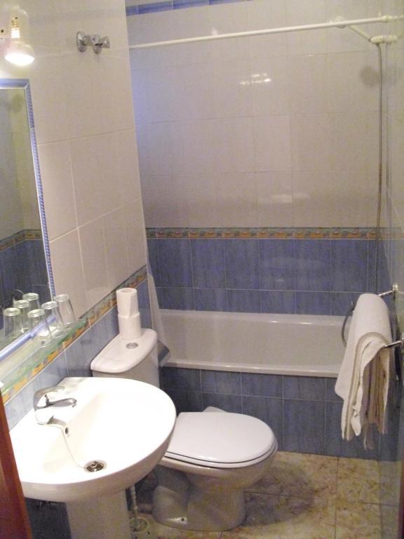 Hostal Sonrisa Del Mar Conil De La Frontera Quarto foto